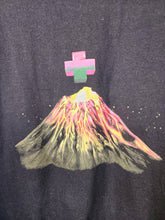 Load image into Gallery viewer, TSHIRT PINK + DOLPHIN PINK VOLCANO
