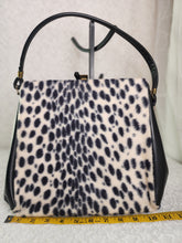 Load image into Gallery viewer, PURSE VINTAGE CHEETAH PRINT
