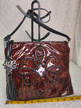 Load image into Gallery viewer, PURSE BRIGHTON PATENT LEATHER
