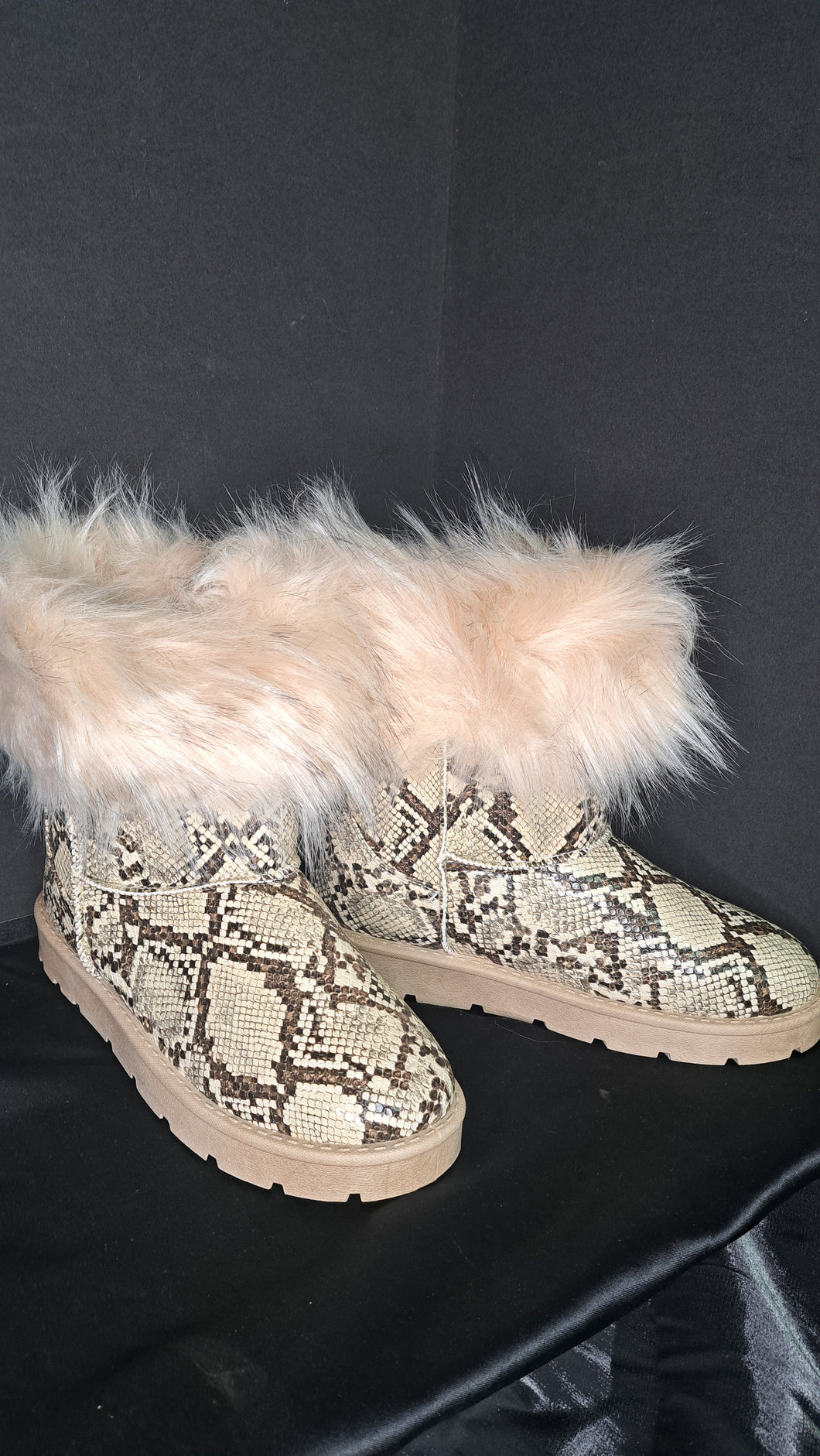 SHOE ROUGE FAUX LEATHER ANIMAL PRINT BOOT