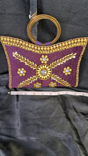 Load image into Gallery viewer, HERITAGE PURPLE PURSE
