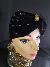 Load image into Gallery viewer, HAT STUDDED BLACK TURBAN
